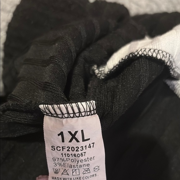 Colorblock Women's Sweater - Picture 3 of 3